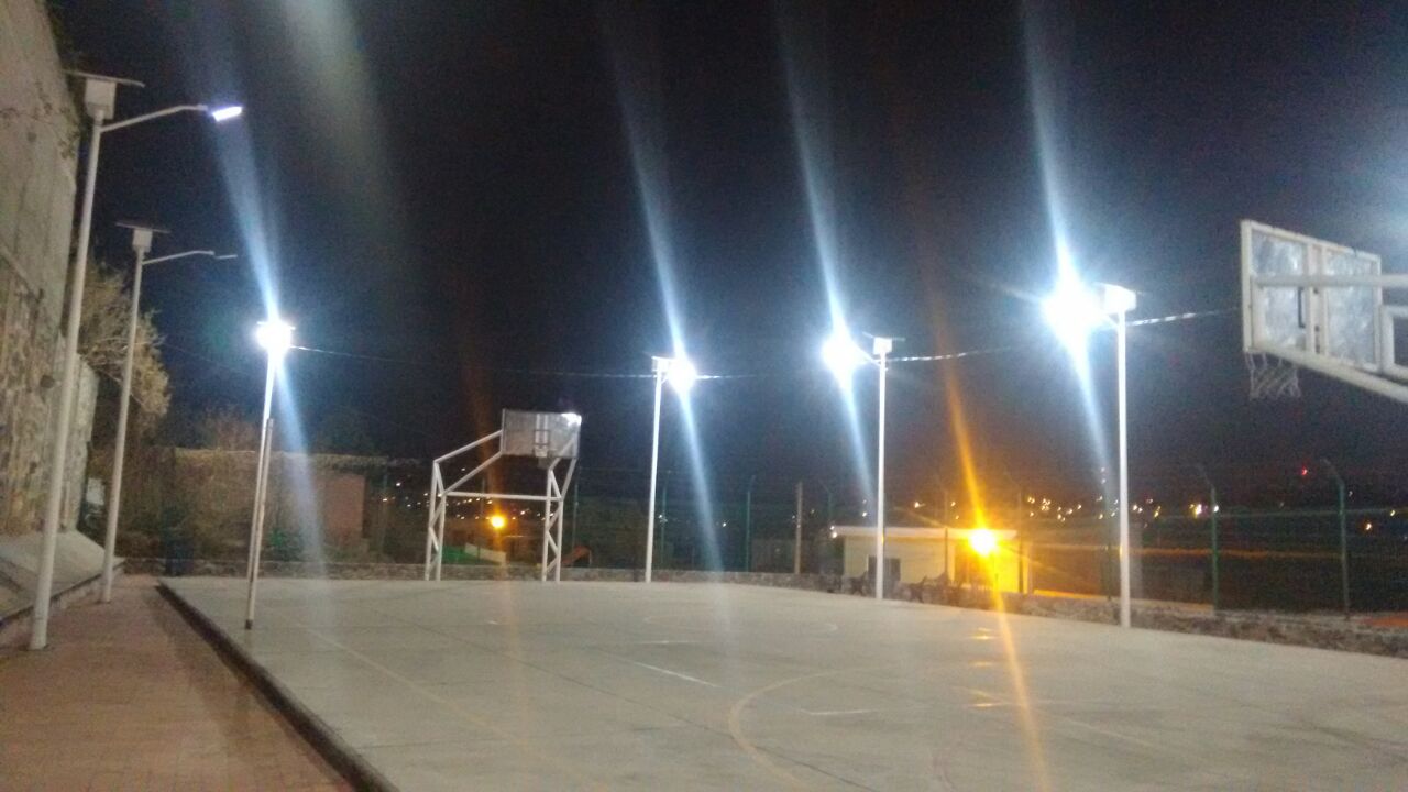 Rehabilitan alumbrado público en el Deportivo de San Isidro en Tlaxcala